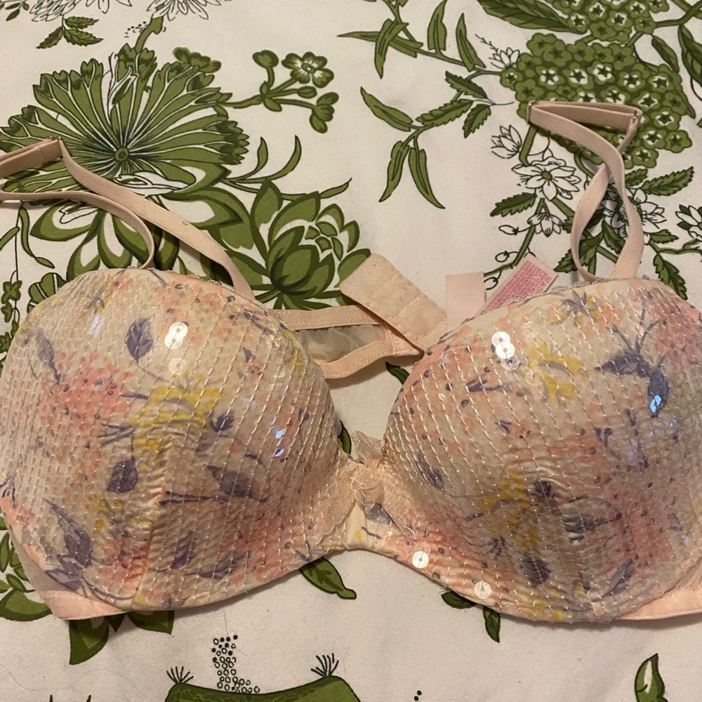 Victoria’s Secret pink sequin bra 36A